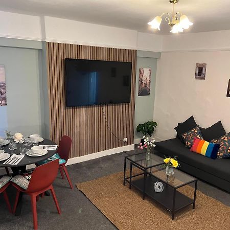 2-Bedroom Plus Living Room Flats Near Edgware Road 런던 외부 사진
