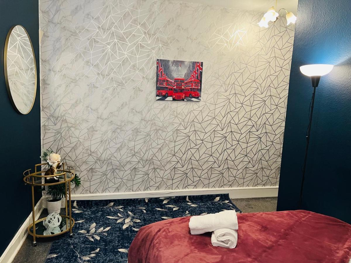 2-Bedroom Plus Living Room Flats Near Edgware Road 런던 외부 사진