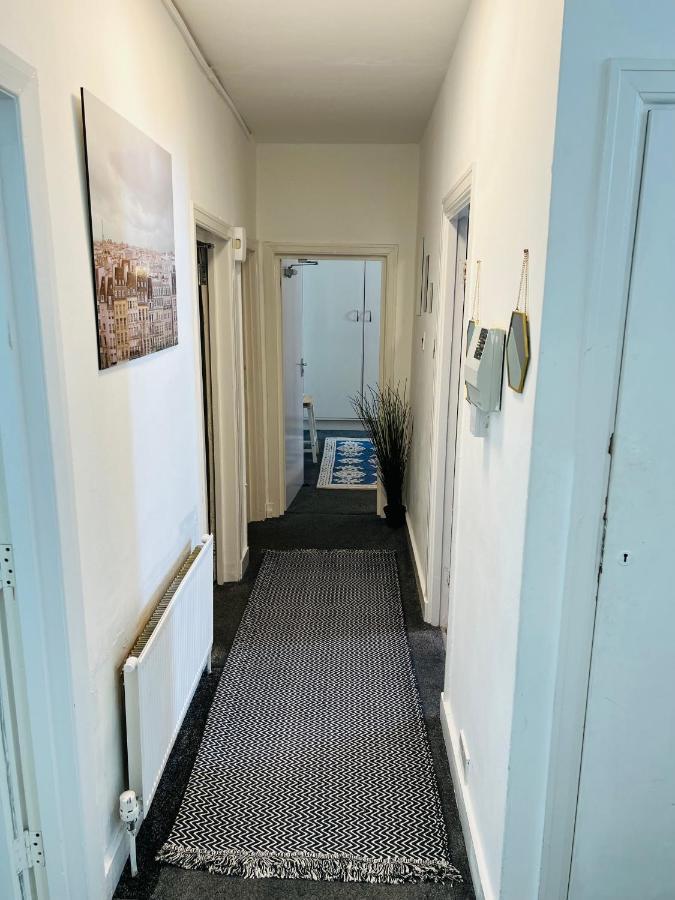 2-Bedroom Plus Living Room Flats Near Edgware Road 런던 외부 사진