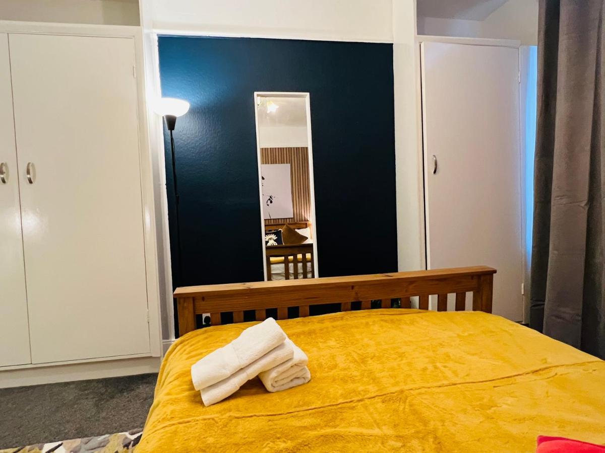 2-Bedroom Plus Living Room Flats Near Edgware Road 런던 외부 사진
