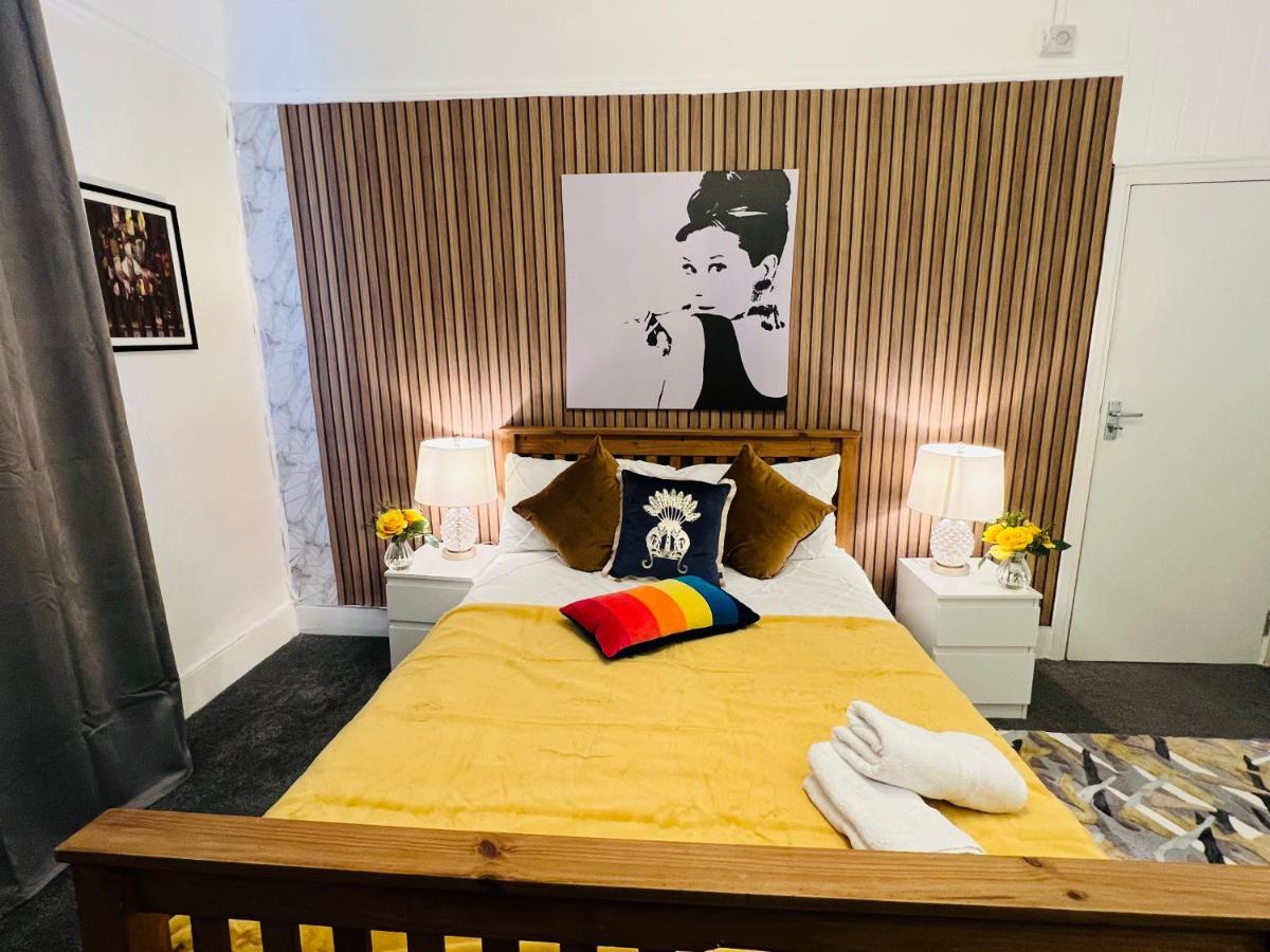 2-Bedroom Plus Living Room Flats Near Edgware Road 런던 외부 사진